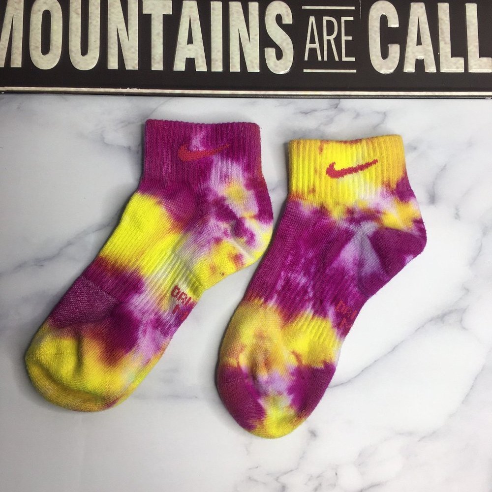 Nike Cushioned Ankle Dri-Fit Tie -Dye Socks